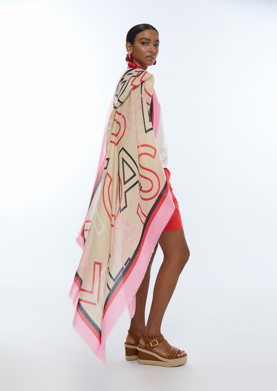 Fular Estampado con Letras Logo Lola Casdemunt - Imagen 6