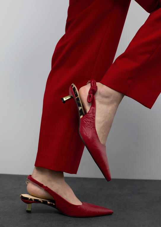 Zapato Tacón Destalonado con Detalle Lazo Lola Casademunt - Imagen 3