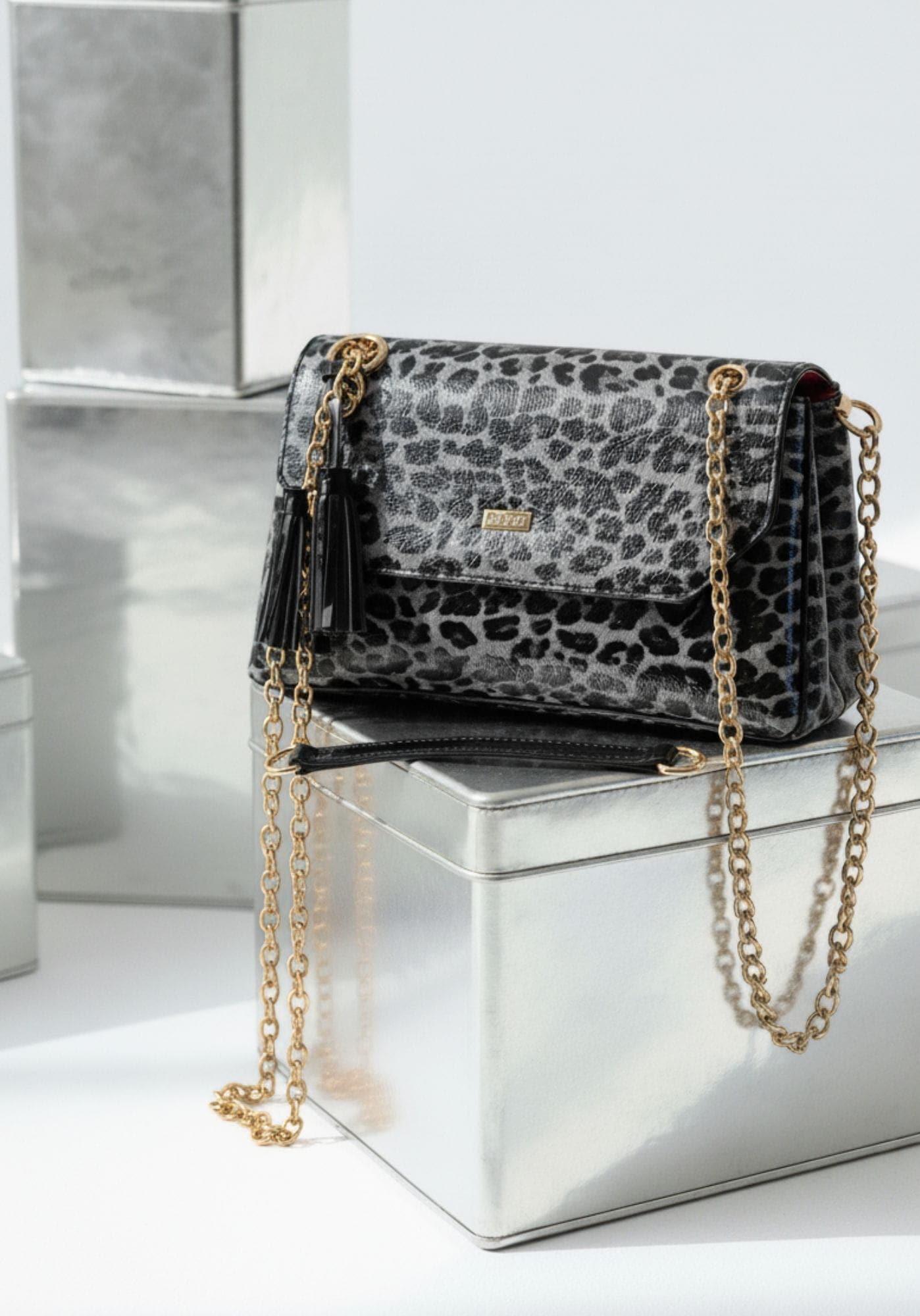 Bandolera charol leopardo Noco - Imagen 7