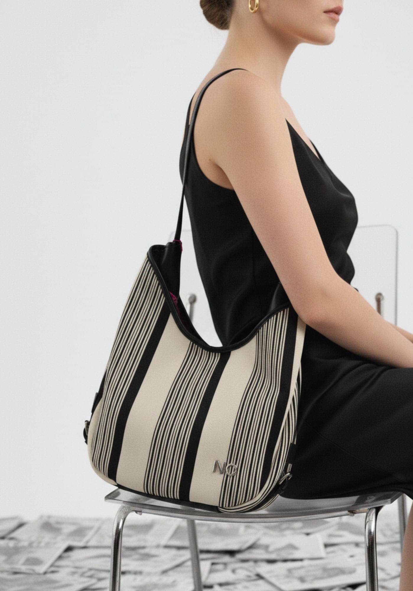 Bolso maxi hobo tejido líneas B&W Noco