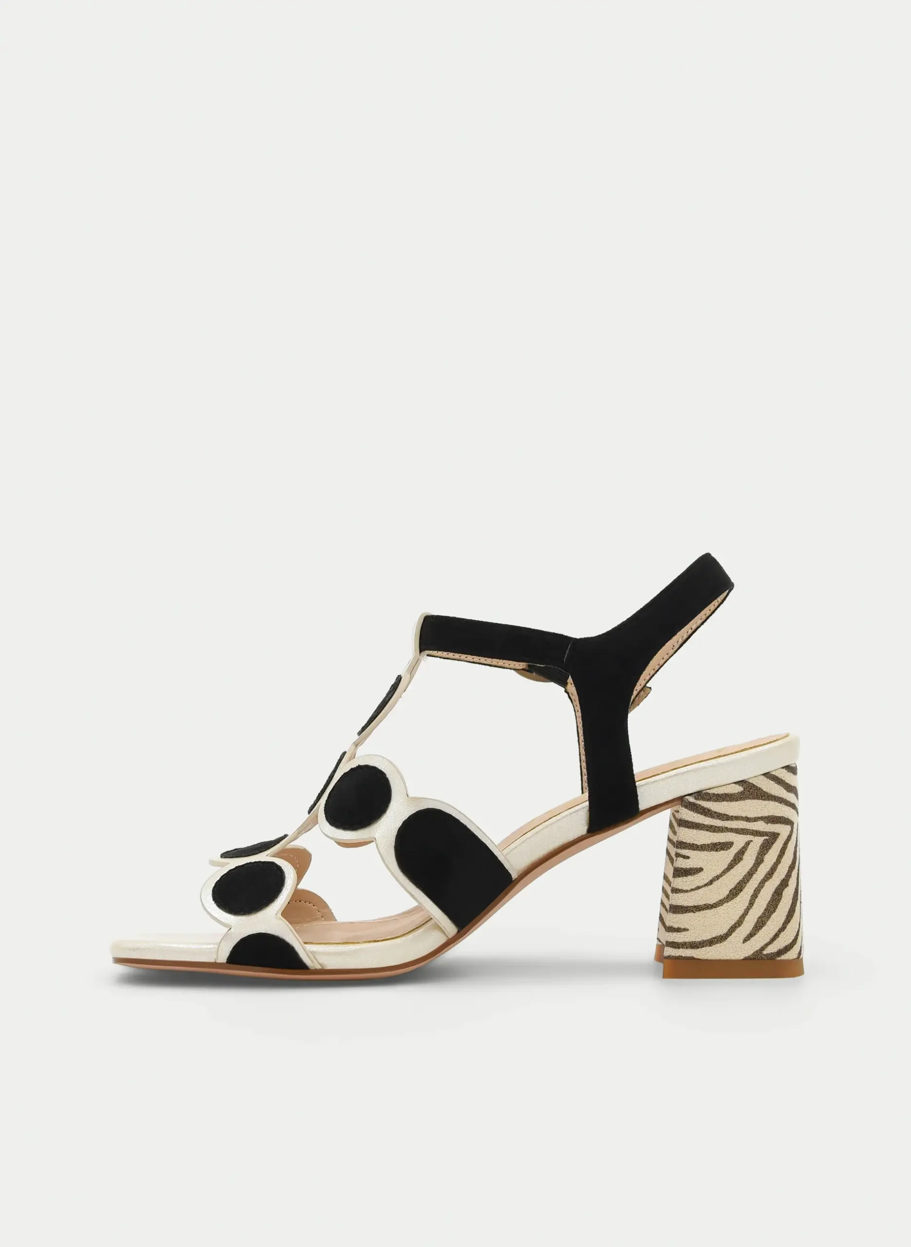 Sandalia Blanco y Negro de Tacón Animal Print Geométrica Azarey - Imagen 4