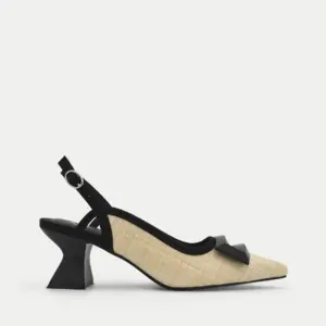 Zapato de Tacón destalonado Natural y Negro Azarey