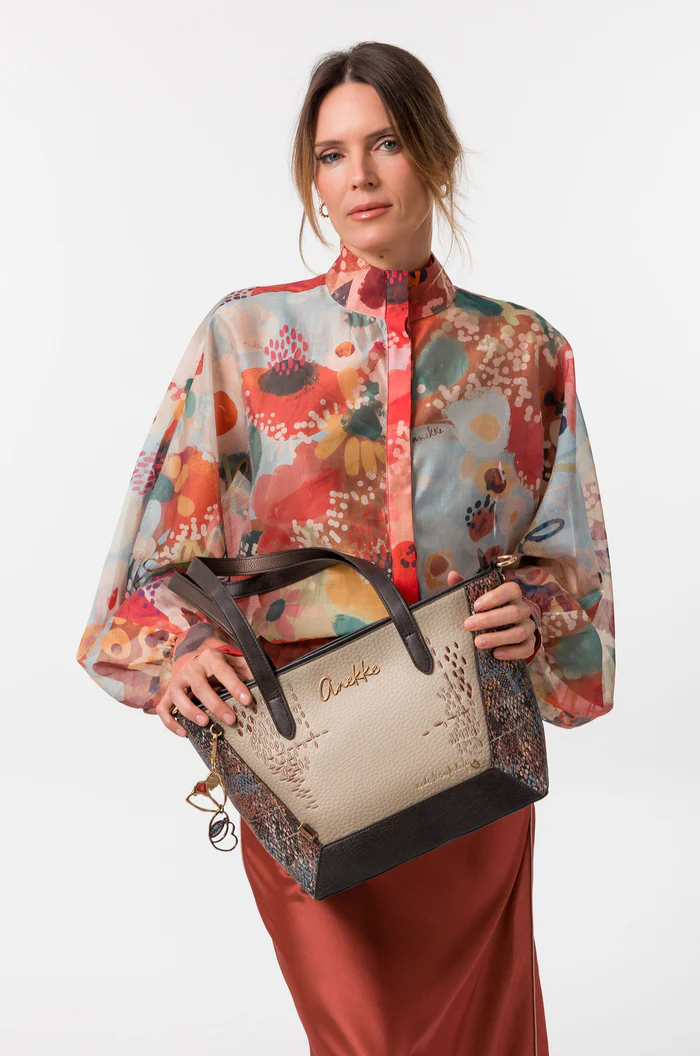 Tote Blossom Anekke