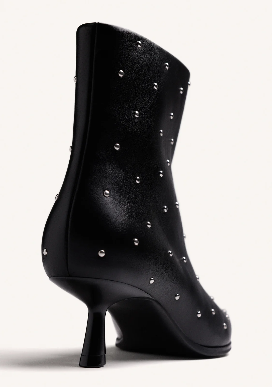 Botines Negro Tachas Kitten Gioseppo - Imagen 4