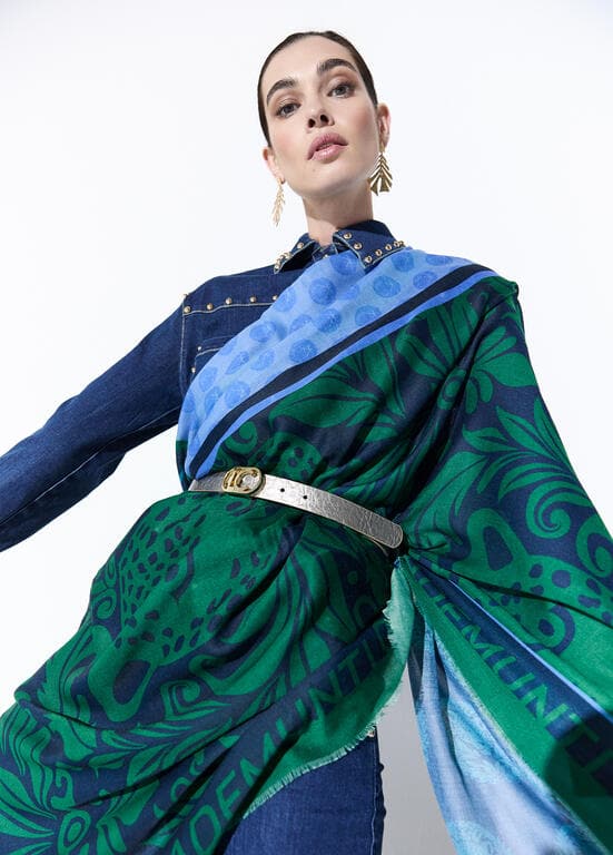 Fular Azul-Verde Medallón Tigre Lola Casademunt - Imagen 9